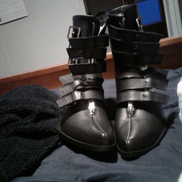 the gothic shoe company winklepickers